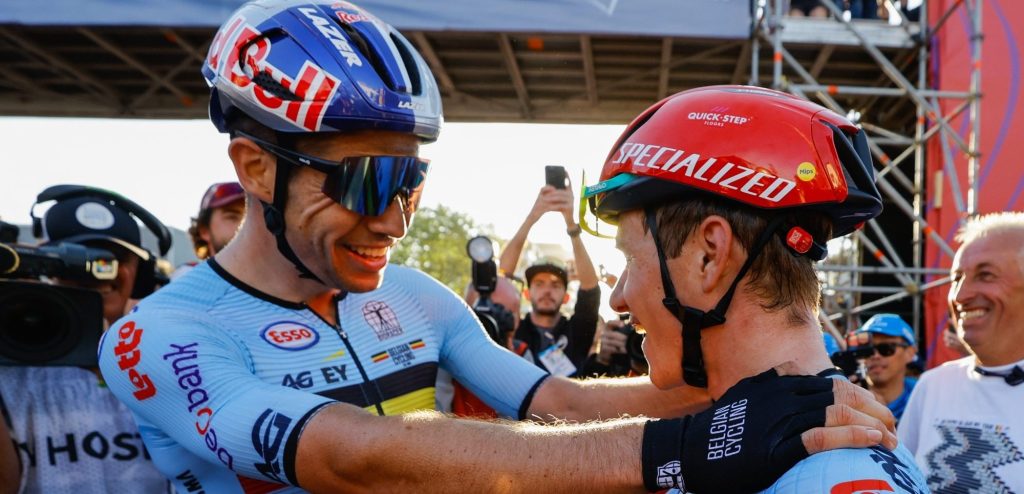 Van Aert zag Evenepoel ‘grote stappen’ maken: “Hij heeft me in de Vuelta verbaasd”