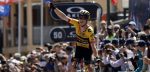 Rohan Dennis bezorgt Jumbo-Visma ritwinst en leiderstrui in Tour Down Under
