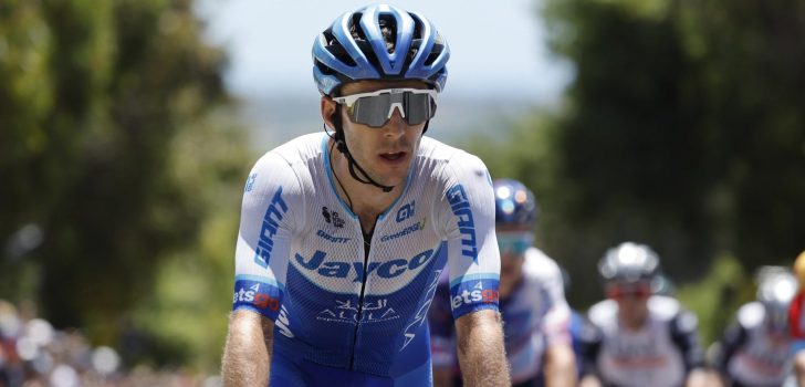 Simon Yates mikt op podiumplaats in Ronde van het Baskenland