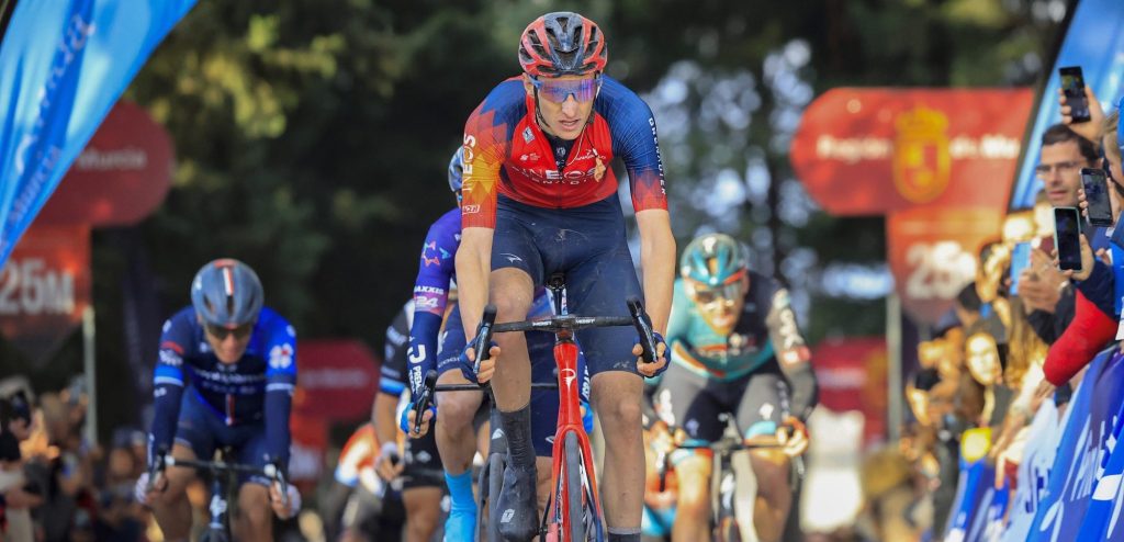 Ben Turner sprint naar eerste profzege in Vuelta a Murcia, Jordi Meeus derde