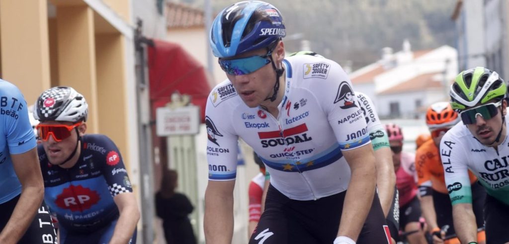 Fabio Jakobsen blikt terug op mislukte sprint in Algarve: “Twijfelden te veel”