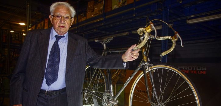 Fietsenconstructeur Ugo De Rosa (89) overleden