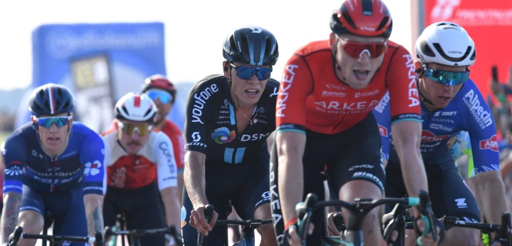 David Dekker blij na tweede plaats in Giro-sprint: “Heel eerlijke aankomst”
