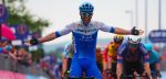 Giro 2023: Matthews rondt ploegwerk Jayco AlUla af in Melfi, Evenepoel pakt boni’s