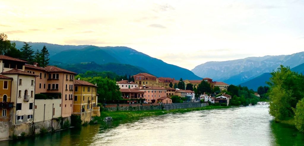 Bassano del Grappa: schilderachtige stad aan de voet van Monte Grappa