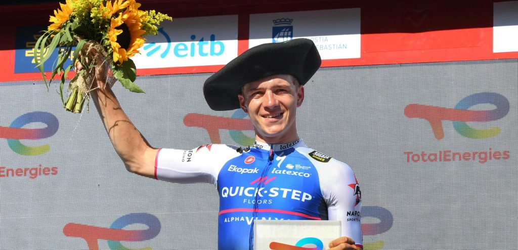 Remco Evenepoel verkent zware col uit Vuelta-rit in aanloop naar WK in Glasgow