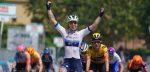 Lorena Wiebes verslaat Marianne Vos in derde rit Giro Donne, Van Vleuten behoudt roze