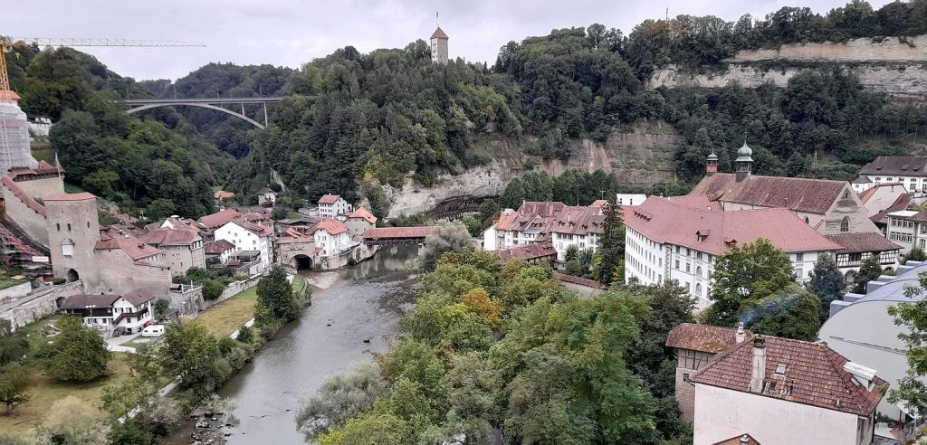 Fietsen in Fribourg: genieten van de Murtensee en Mont Vully