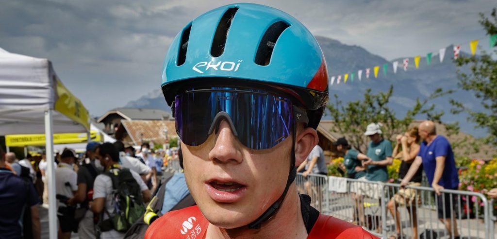 Maxim Van Gils biedt zijn excuses aan na agressieve tik: Ik accepteer de straf van de UCI