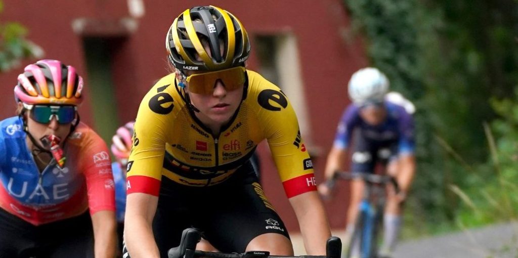 Wereldkampioene Fem van Empel blijft tot eind 2027 bij Visma | Lease a Bike