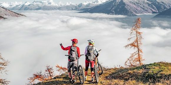 Fietsen in Wallis: van Tourpassen tot gletsjermeren