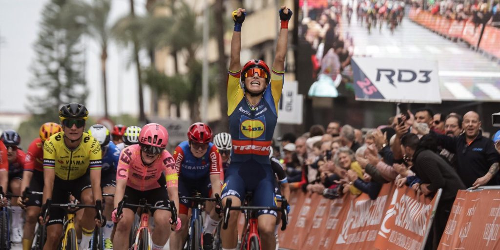 Elisa Balsamo de snelste in openingsrit Setmana Ciclista Valenciana, Marianne Vos tweede bij comeback