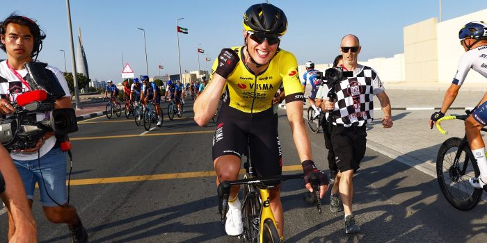 Olav Kooij wint nipt in UAE Tour: “Ik wist niet of ik gewonnen had”