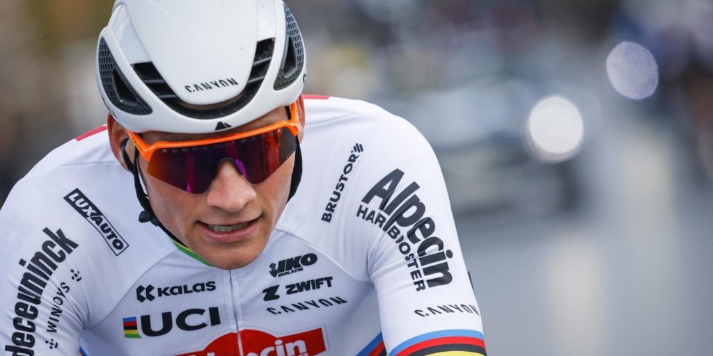 Mathieu van der Poel zit dag na Ronde-triomf alweer op de fiets