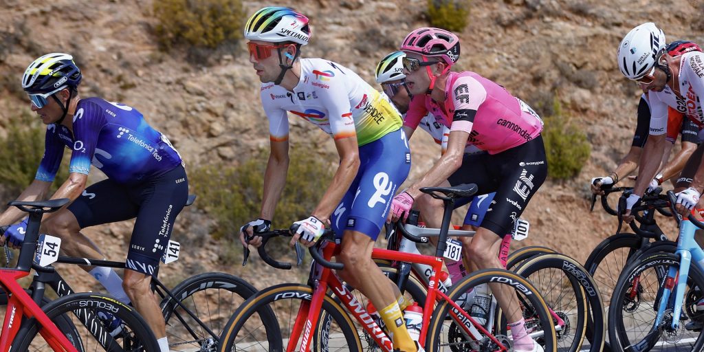 Steff Cras boekt vooruitgang na zware val in Ronde van het Baskenland: Pijn wordt elke dag minder