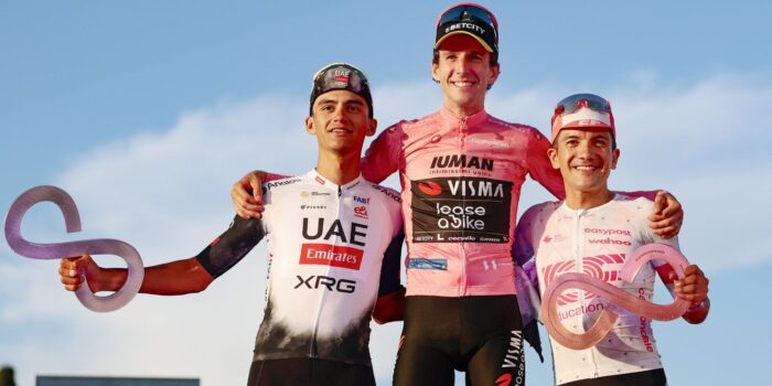 Zonder Simon Yates en met vier uitvallers wint ploegleider Bas het Giro-spel!
